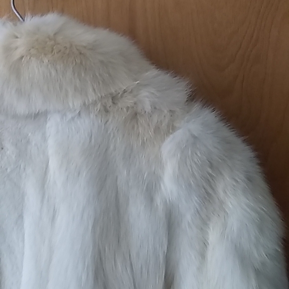 🆕white fox fur - Picture 9 of 11